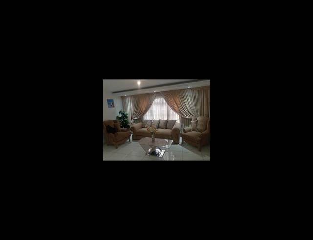 4 BEDROOM HOUSE FOR SALE IN SELCOURT